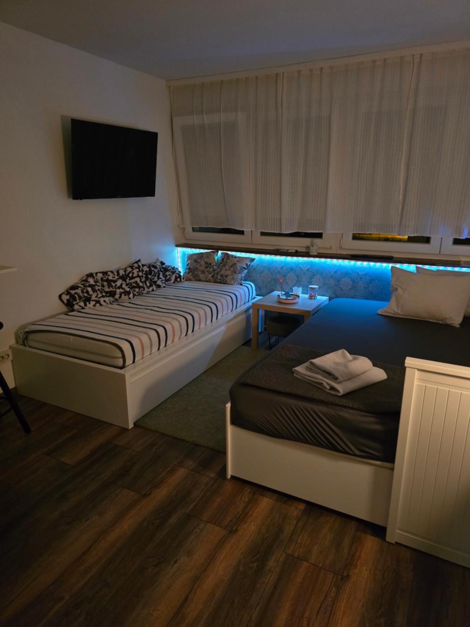 קוטינה Studio Apartman Tamai מראה חיצוני תמונה